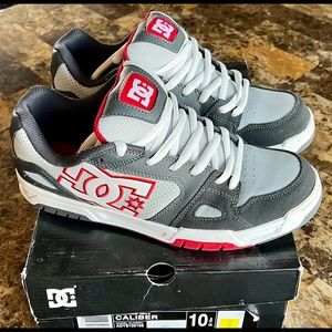 DC Shoes “Caliber” Mens Size US 10.5 in Gray/Red/White